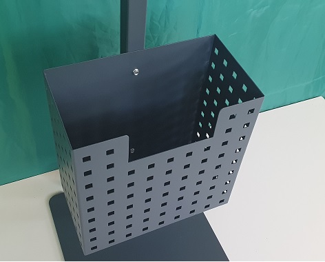 Stojak z koszem do sklepu spożywczego